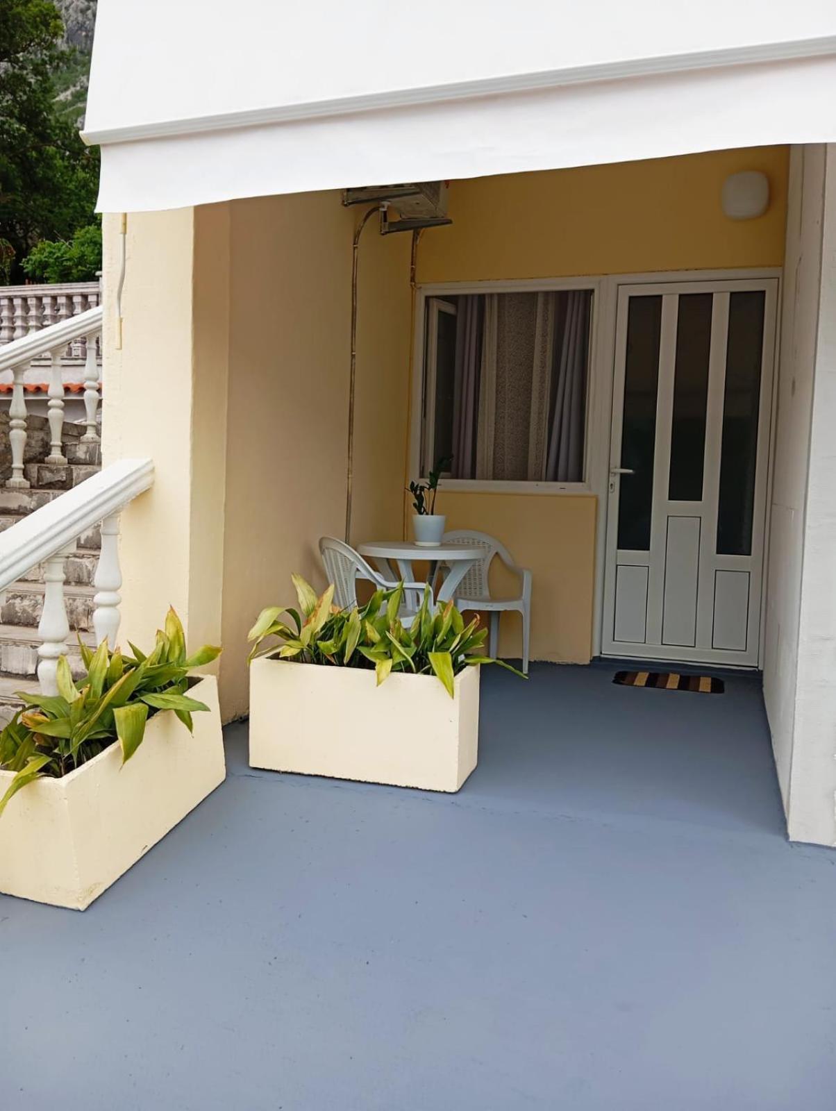 Apartment Deki Studio Kotor Exteriér fotografie